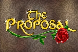 Χρυσά γράμματα με τη λέξη The Proposal σε φόντο με περίτεχνα μοτίβα, διακοσμημένα με κόκκινο τριαντάφυλλο και πράσινα φύλλα