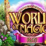 Λογότυπο World of Magic με μαγευτικό φόντο από λουλούδια και δέντρα, με το κουμπί Play σε ροζ κορδέλα